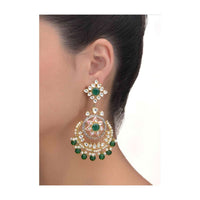 Green Stone Earrings With Kundan, Stones, Pearls And Beads In Flower Pattern Online - Kalki Fashion