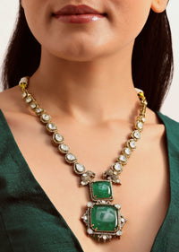 Green And Gold Kundan Necklace Set In Mix Metal