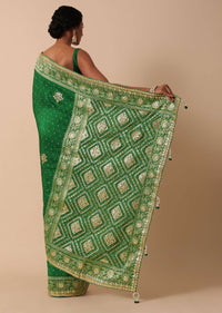 Green Banarasi Dola Silk Saree Set With Unstitched Blouse Fabric