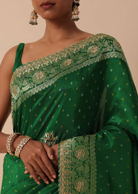 Green Banarasi Dola Silk Saree Set With Unstitched Blouse Fabric