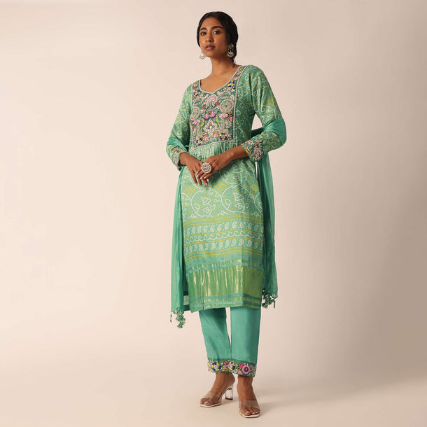 Green Banarasi Pant Set With Sequin Embellishments And Bandhani Print