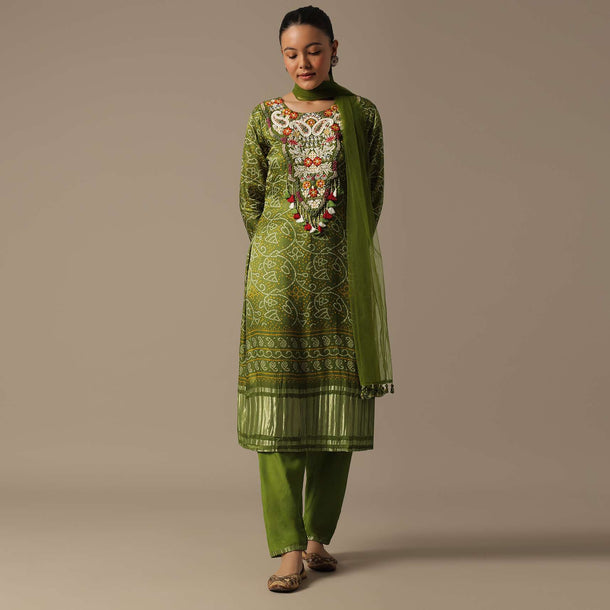 Green Bandhani Print Pant Set With Resham Work