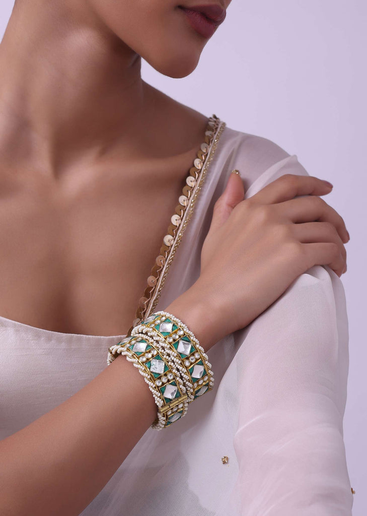 Green Gold Polished Kundan Bangles In Mix Metal