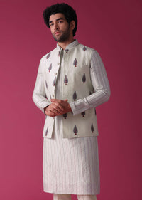 Green Jacket Kurta Set In Art Silk With Threadwork