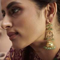 Green Kundan Jhumkas In Gold Plated Silver Alloy