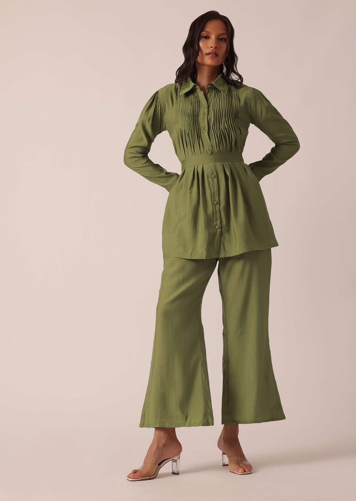 Green Pleated co ord set In Chanderi With Belt