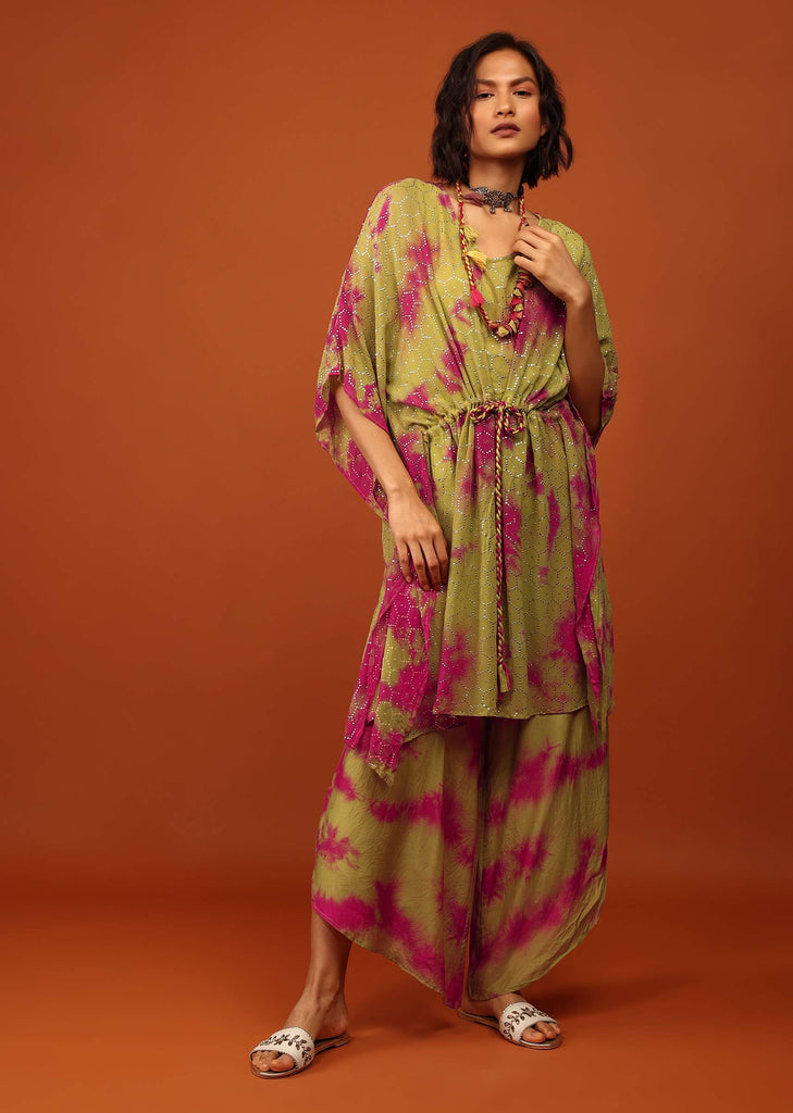 Grass Green Tie Dye Kaftan Set In V Neckline With A Tie-Up Tassel Dori At The Front