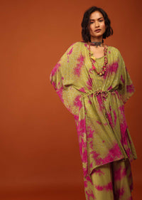 Grass Green Tie Dye Kaftan Set In V Neckline With A Tie-Up Tassel Dori At The Front