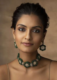 Green Victorian Polki Choker And Earring Set In Silver Alloy