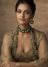 Green Victorian Polki Choker And Earring Set In Silver Alloy