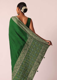 Green Woven Silk Saree With Bandhani Detail And Unstitched Blouse Piece