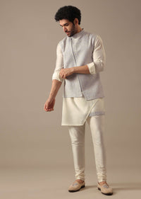 Grey Bundi And Asymmetric Kurta Set In Silk