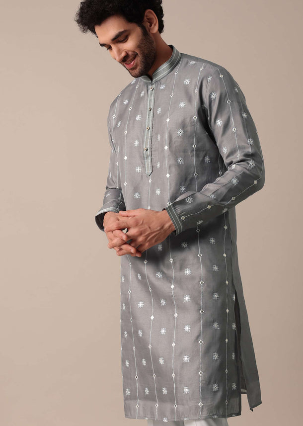 Grey Silk Men Kurta Set With Zari Embellishments