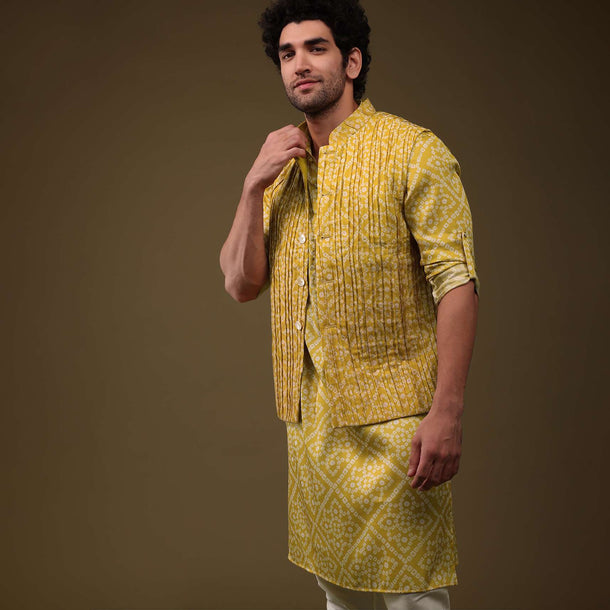 Honey Yellow Jacket Kurta Set In Silk With Bandhani Print