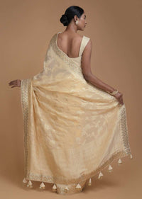 Ivory Beige Banarasi Saree With Weaved Floral Jaal And Gotta Embroidery Online - Kalki Fashion