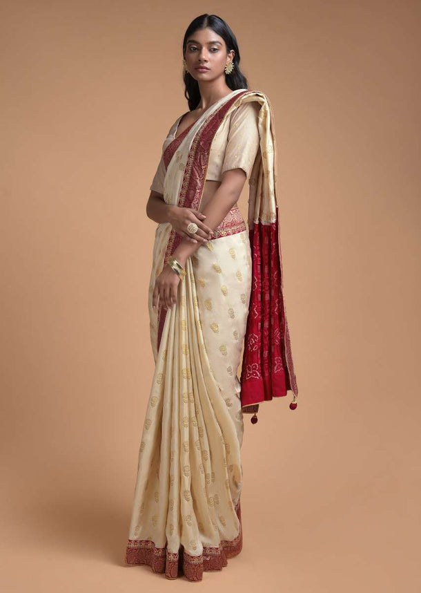 Ivory Beige Saree In Silk With Weaved Floral Buttis And Bandhani Printed Pallu Online - Kalki Fashion