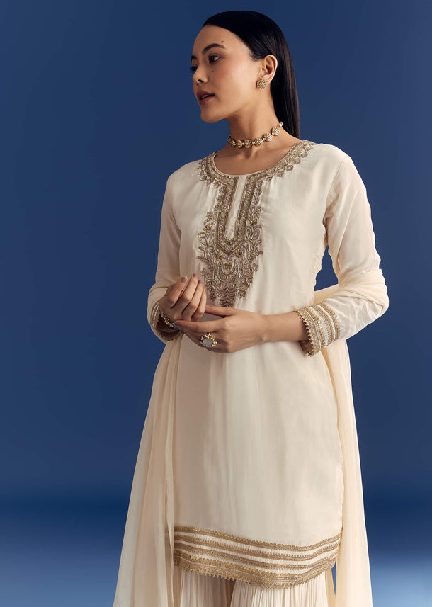 Ivory Crepe Kurta Set With Zardosi And Sequins Dupatta