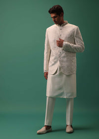 Ivory White Highlighted Bandhgala Set With Kurta And Fusing Pants