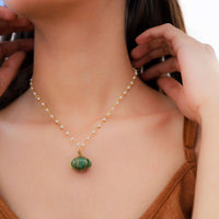 Jade Green Pearl Pendant Necklace.