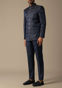 Jodhpuri Sherwani With Exquisite Collar Detailing