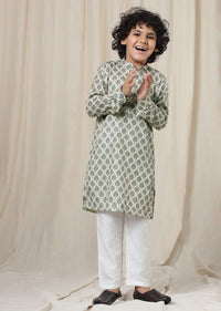 Kalki Green Silk Kurta Set With Threadwork For Boys