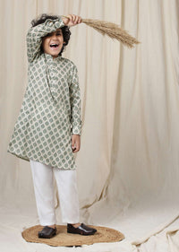 Kalki Green Silk Kurta Set With Threadwork For Boys