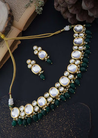 Green Floral Kundan Necklace Set