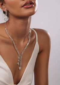 High-Low Diamond Necklace Set In Silver-Plated Alloy