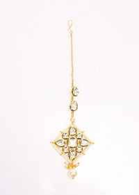 Kite shaped maang tikka with crystals only on Kalki