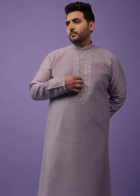 Lavender Purple Embroidered Kurta Set In Silk
