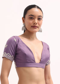 Lavender Scallop Border Saree With Unstitched Blouse