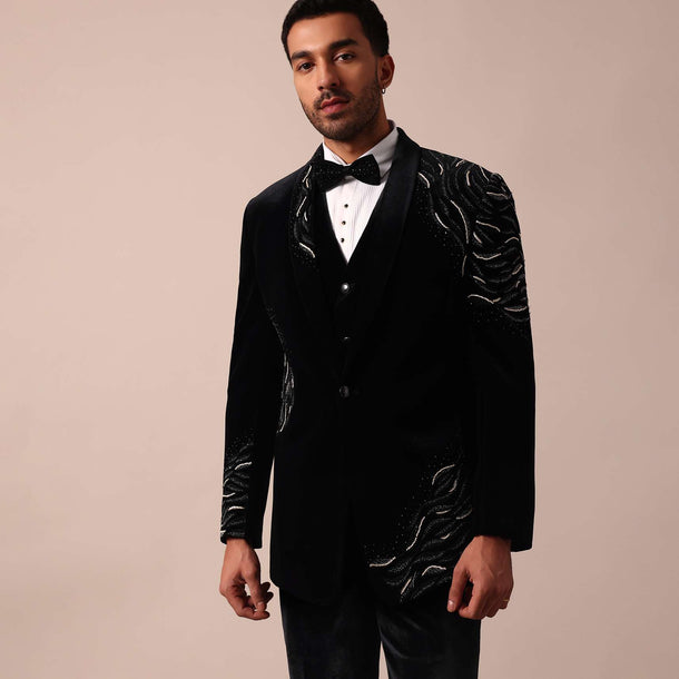 Luxe Black Tuxedo For Men