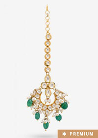 Gold Maang Tika With Green Beads And Ideal Blend Of Kundan Pieces And Pearls By Prerto