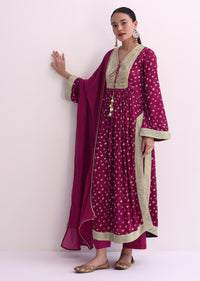 Magenta Pink Bandhani Print Kurti Pant Set With Dupatta