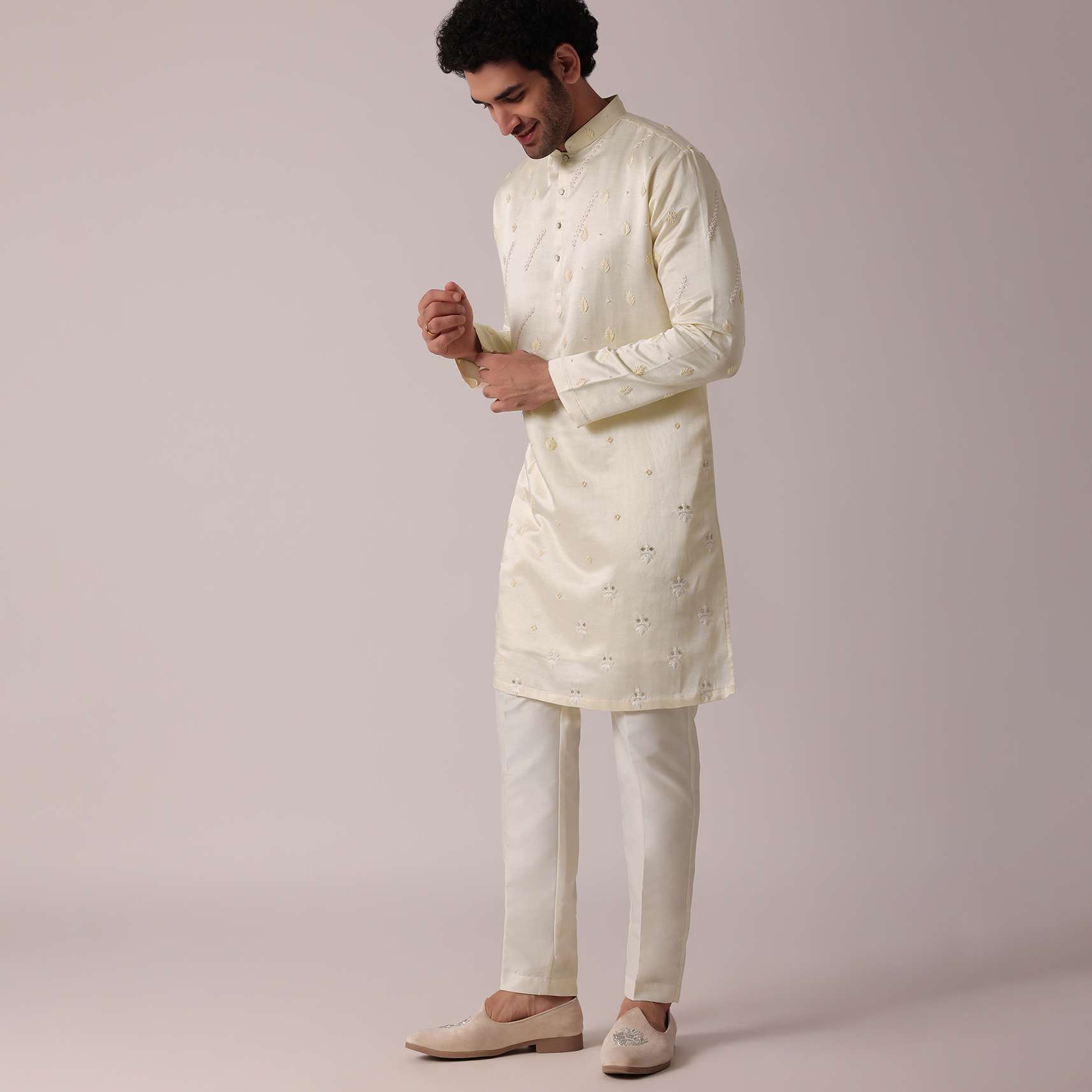 Men White Silk Kurta Set With Intricate Handwork