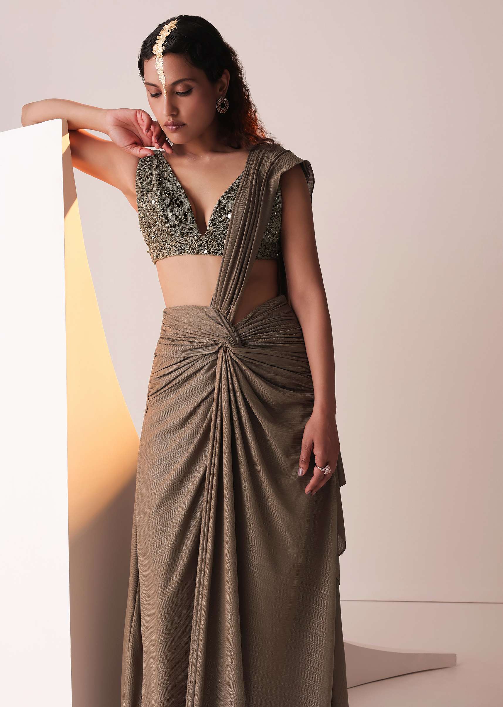 Mocha Brown Ready-To-Wear Saree With Embroidered Blouse In Knit Fabric And Pleated Satin