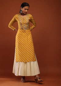Mustard Yellow Kurta In Cotton With Lehariya Print And Gotta Detailed Floral Yoke