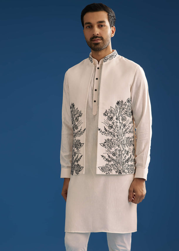 Off White Kurta Jacket Set With Machine Embroidery