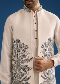 Off White Kurta Jacket Set With Machine Embroidery