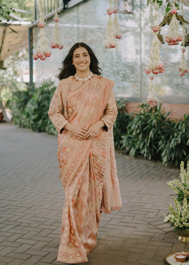 Onion Pink Printed Saree And Blouse Set With Jacket In Banarasi Silk