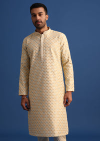 Peach Kurta Set With Foil Print Detail