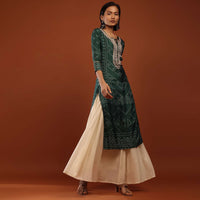 Deep Green Kurta In Cotton With Bandhani Print And Gotta Detailed Floral Neckline