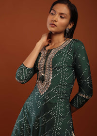 Deep Green Kurta In Cotton With Bandhani Print And Gotta Detailed Floral Neckline