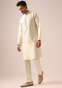 Pink Jacket And Kurta Set with Geometric Thread Work