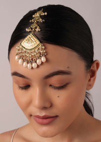 Pink Meenakari Maangtikka With Off White Bead Drops