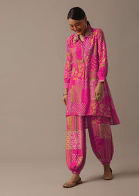 Pink Printed Kurta Set With Sequin And Bead Detail