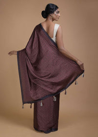 Sangria Purple Saree In Satin Blend With Printed Floral Buttis All Over Online - Kalki Fashion