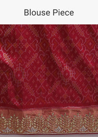 Scarlet Red Saree In Silk With Ikkat Weaved Patola Pattern All Over And Gotta Embroidered Border Online - Kalki Fashion