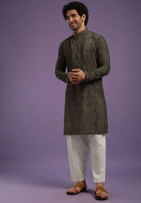 Dark Brown Kurta Set In Velvet With Cut Dana Embroidery