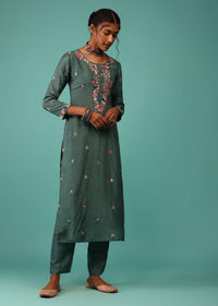 Peacock Green Kurta Set In Dola Silk With Kashmiri Thread Embroidery & 3D Floral Work